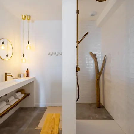 Libertitu فندق مبيت وإفطار 3*