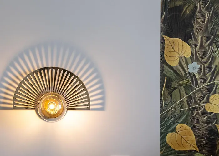 ベッド・アンド・ブレックファスト Libertitu 3*